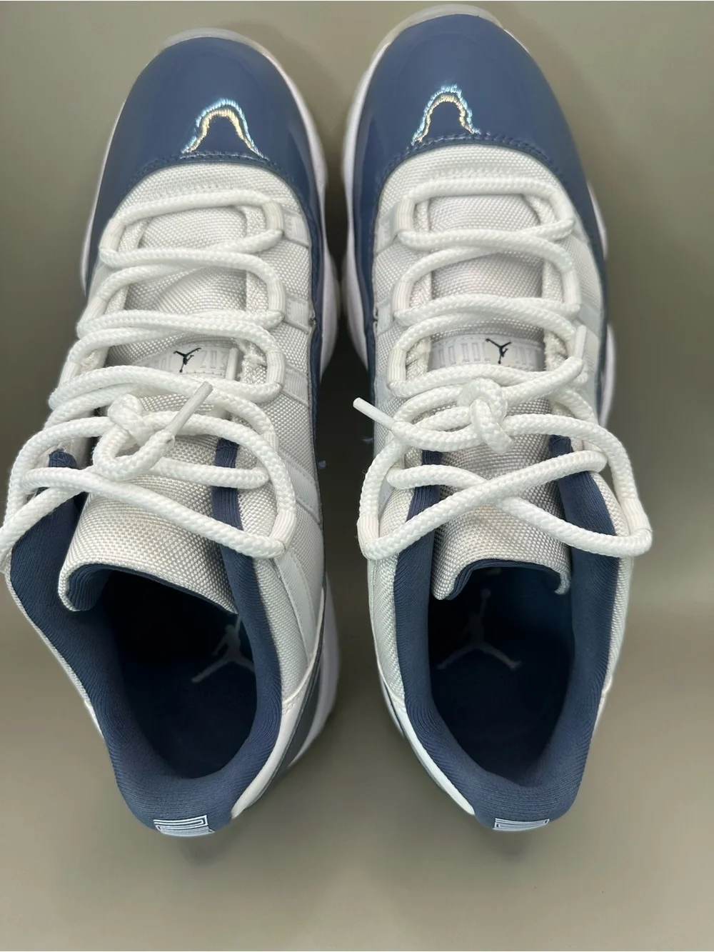 Jordan Air Jordan 11 Low Men's Sz 11.5 Low Top Lace Up Sneakers Navy Gray White